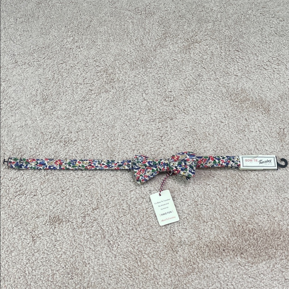 NWT Bow Tie Tuesday Multicolor Floral Bow Tie - Picture 2 of 5